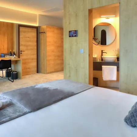 Experience Hotel 4*